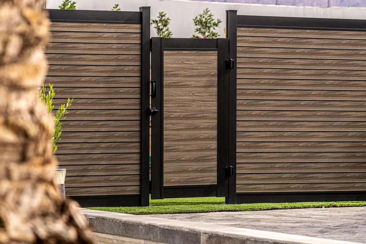 Aluminum privacy fence panel
