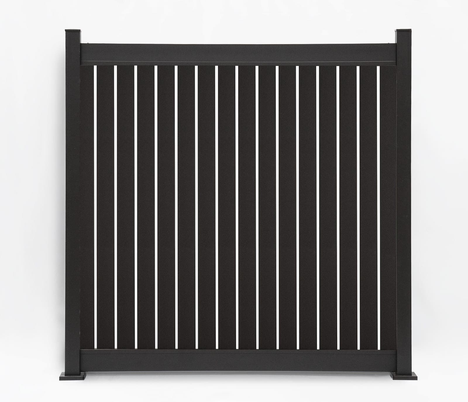 Panneau semi-intimité vertical autoportant en aluminium, fini noir, à lattes espacées